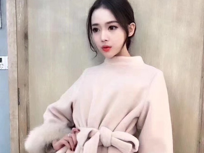 秋七七🌹的主播海报