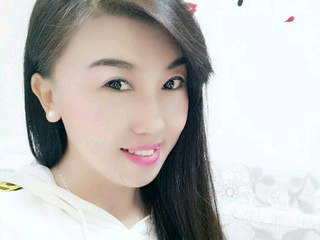玫瑰红竹的主播照片
