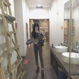 戾气女主播照片