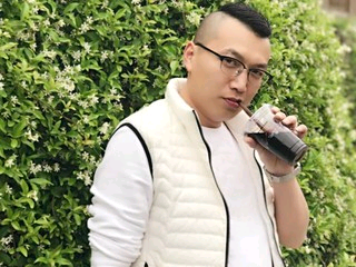 👉挚爱炜家白羊👈的主播照片