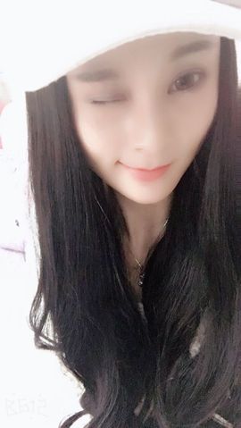 妖妖最美主播照片