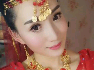 欢迎☞钟意你主播照片