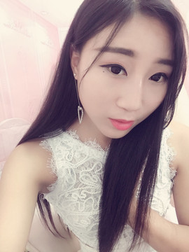 风中的风铃主播照片