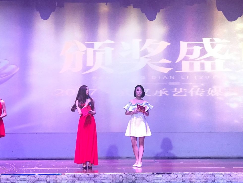 风中的风铃的图片