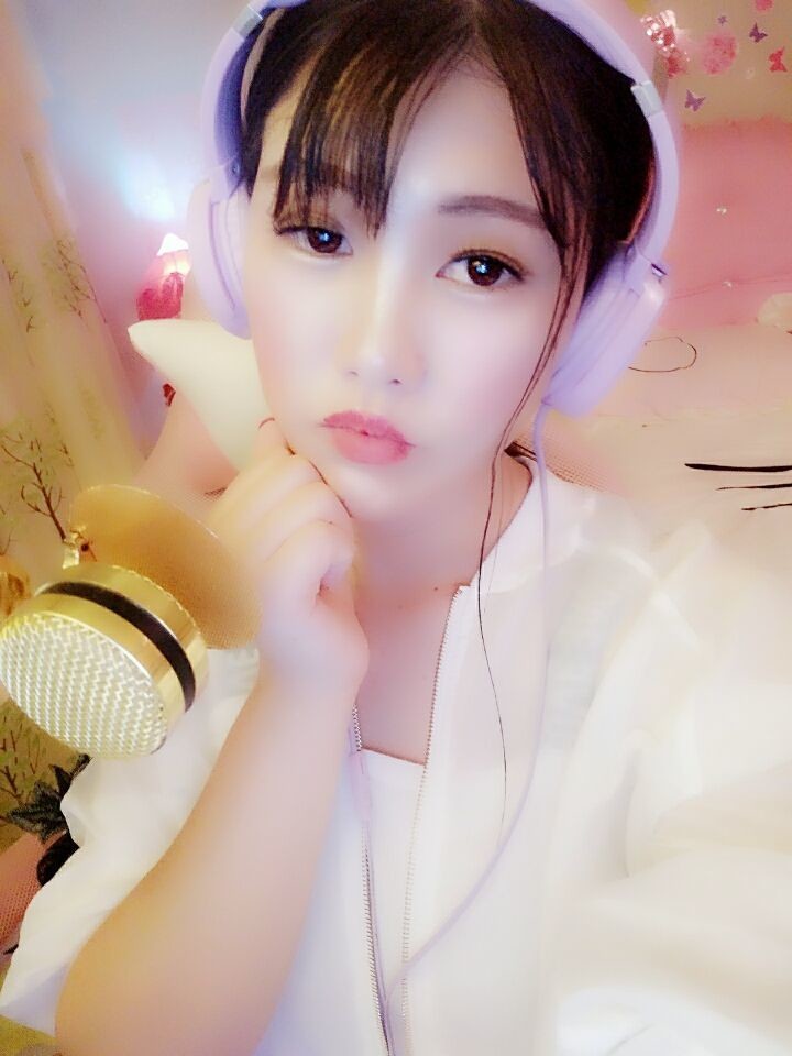 风中的风铃的图片