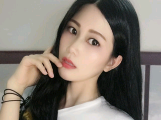 玲瓏紅的主播照片