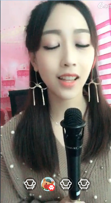 风中的风铃的图片