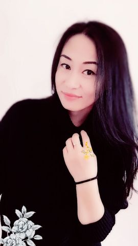 东北宝儿主播照片