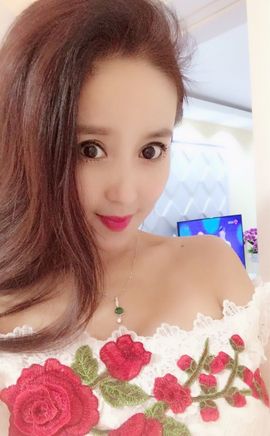魅丽晴儿主播照片