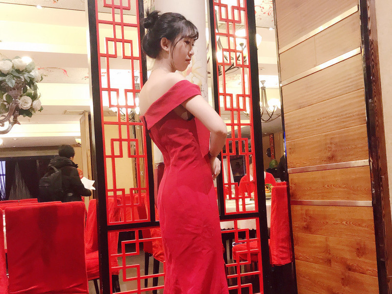吖卡吗的主播海报