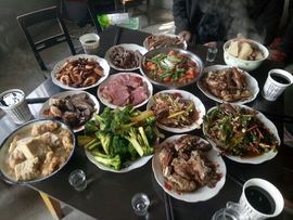 YE，浮沉主播照片