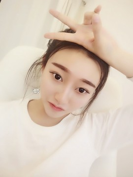 小哈妹“”“”“”主播照片