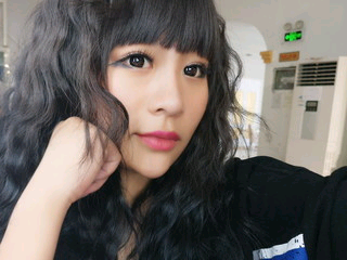 快乐世界10的主播照片