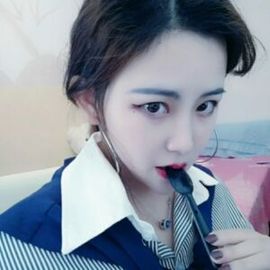 冷漠茶主播照片