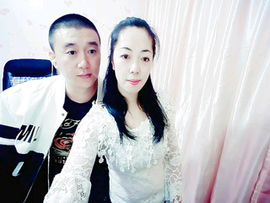 女王扉主播照片