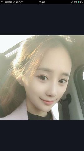 受伤孤单小男孩主播照片