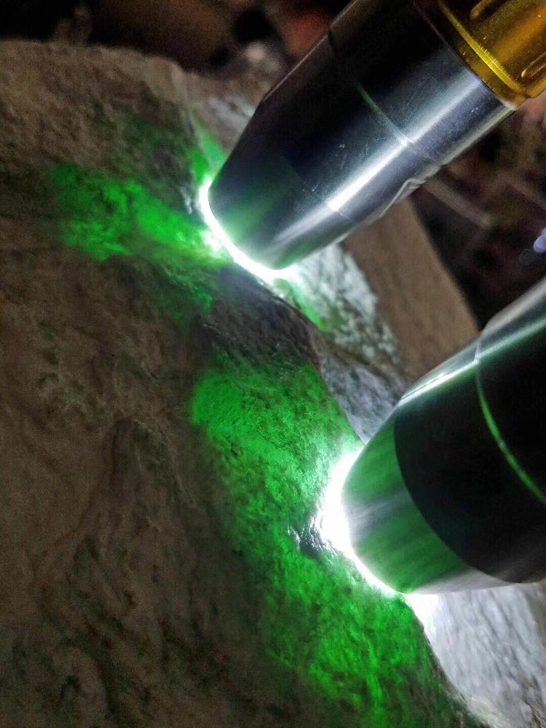 欲石翡翠的主播照片