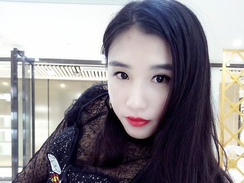 闻闻、海报