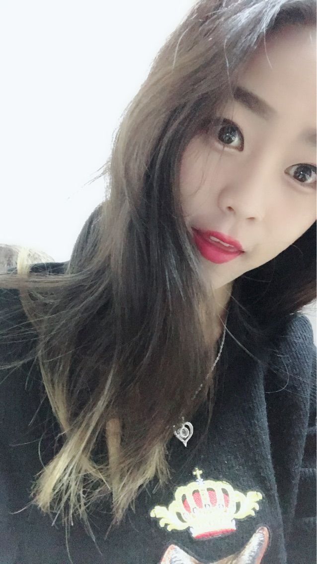 多多眼睛發(fā)炎停播幾天的主播照片