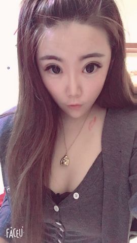 刘漂亮👄主播照片