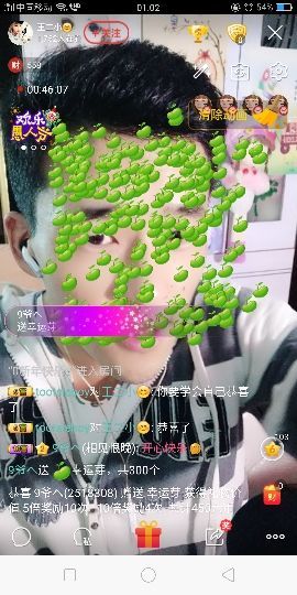 小魔鬼中的天使主播照片