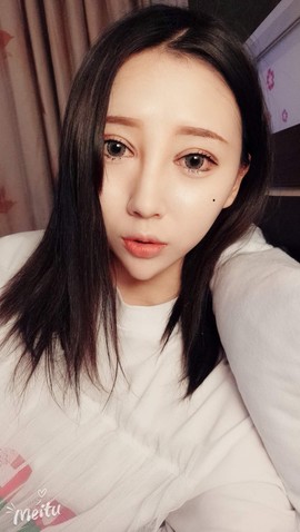 李大美求家人主播照片