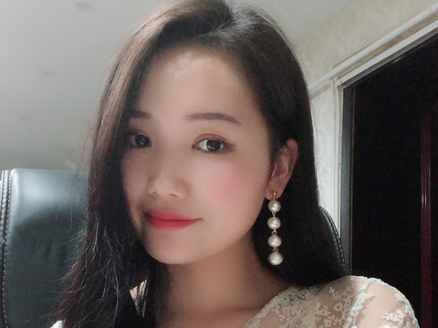 ＿草莓海报