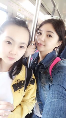 九小九，主播照片