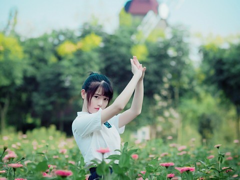 wuli丹丹求升级海报