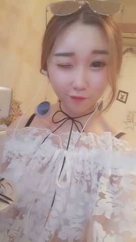 a小阿欣~主播照片
