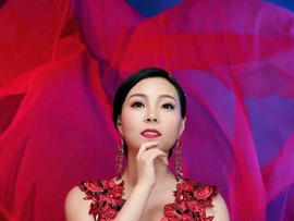 小洋人ut主播照片