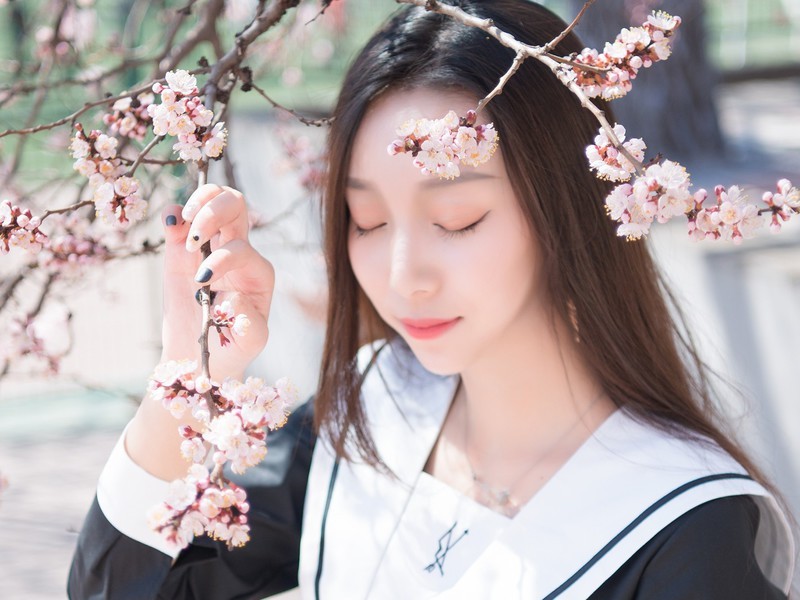 是小月亮的主播海报