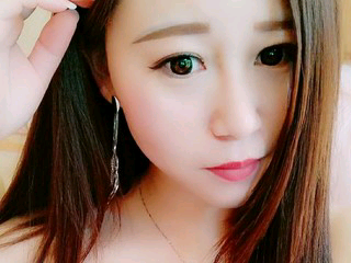 ♡闲谈莫论他人非♡的主播照片