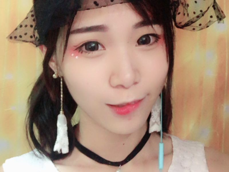佩兒b的主播海报