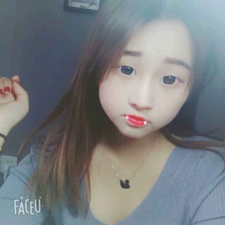 CVGHBGFGG的主播照片