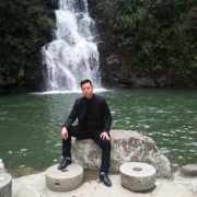 蜀山江哥主播照片