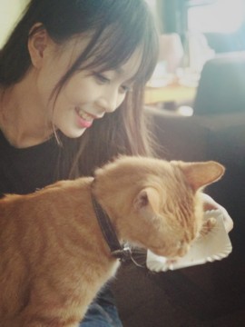 奶糖蕾♥江湖路远主播照片