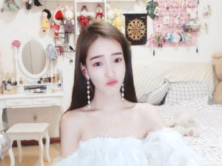 柚雨的天的主播照片