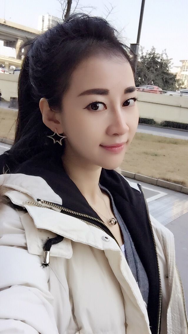 嵗玥蕪婧的主播照片