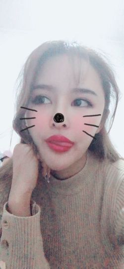 芒果果榴莲贺AI升级主播照片
