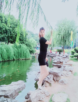迷路d小鹿主播照片