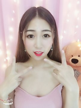 新主播雨儿求关注呀主播照片