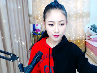 年少轻狂pw的主播照片