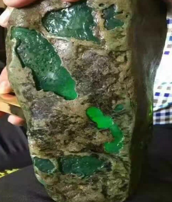 困困超级困的主播照片