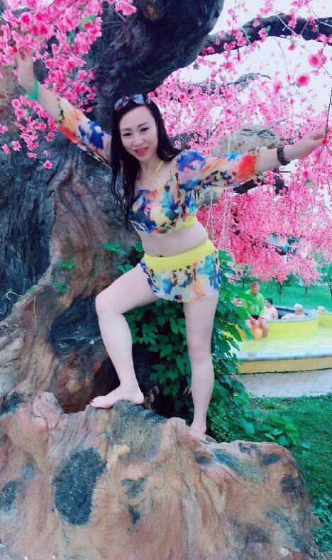 美玉現(xiàn)在很開心的主播照片