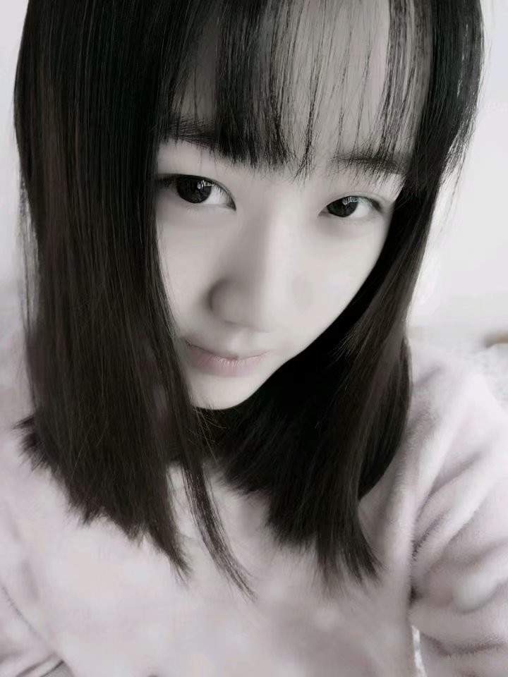 ❥❥.伊依依的主播照片