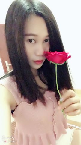 飞飞纹绣纹眉美甲师主播照片