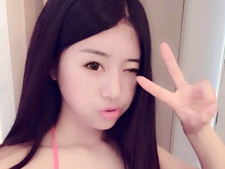 123+++無聊的主播照片