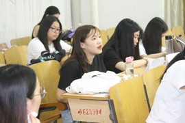 徐生，编导主播照片