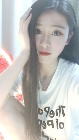 你滴小漫妮主播照片